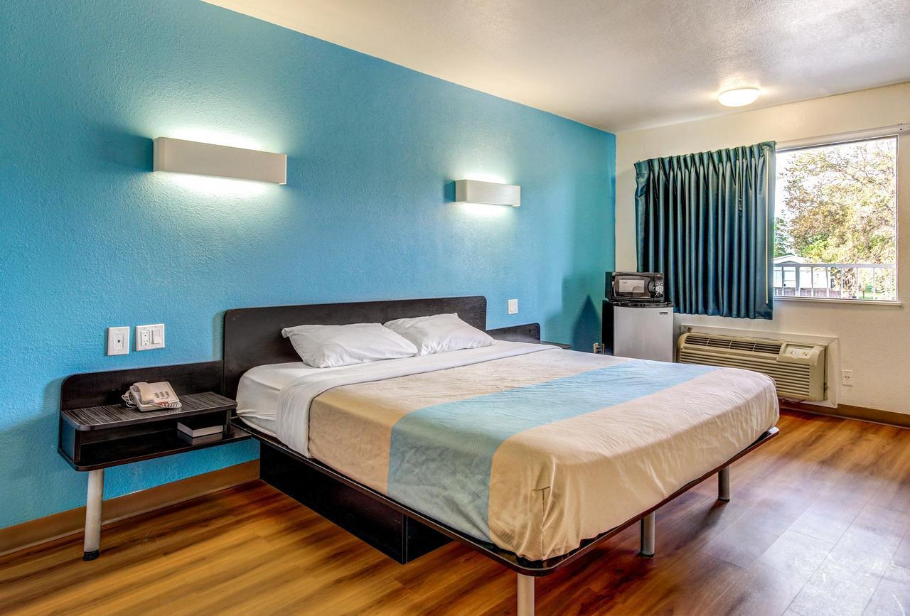 Motel 6 Waco - Lacy Lakeview Bellmead Luaran gambar