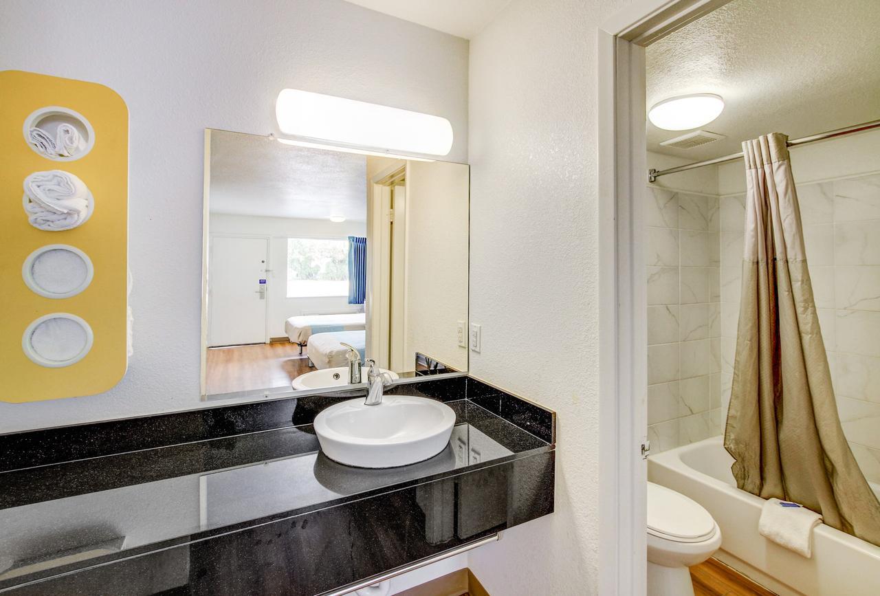 Motel 6 Waco - Lacy Lakeview Bellmead Luaran gambar